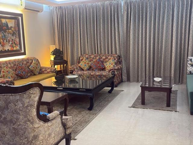 4.5 BHK Independent Builder Floor in DLF Phase 1 for rent Gurgaon. The reference number is 20257513