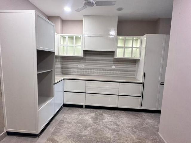 4.5 BHK Independent Builder Floor in DLF Phase 1 for resale Gurgaon. The reference number is 18382002