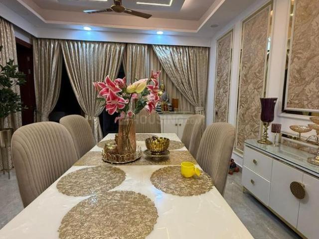 4.5 BHK Independent Builder Floor in Indirapuram for resale Ghaziabad. The reference number is 19154374