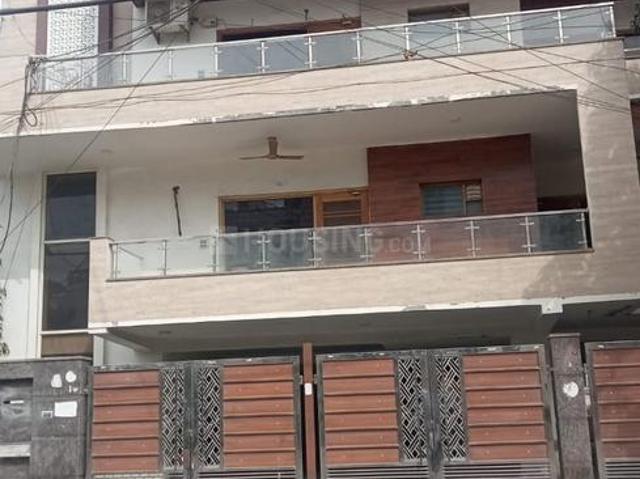 4.5 BHK Independent Builder Floor in Sector 17 for resale Faridabad. The reference number is 20358011