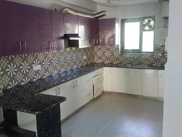 4.5 BHK Independent Builder Floor in Sector 45 for rent Gurgaon. The reference number is 20484300