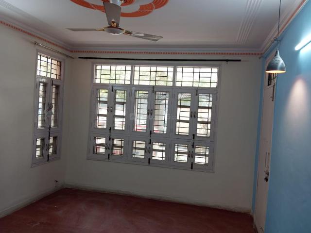4.5 BHK Independent Builder Floor in Sector 49 for rent Gurgaon. The reference number is 20329894
