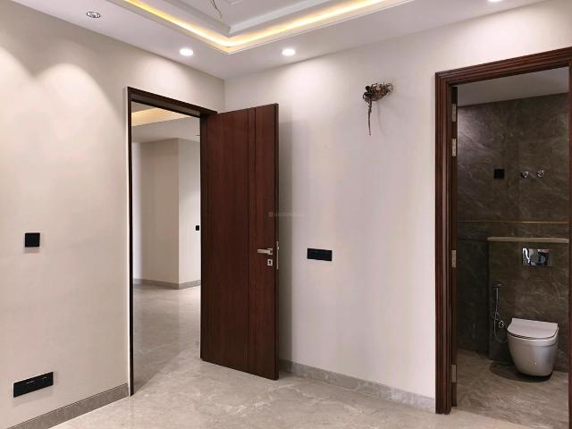 4.5 BHK Independent Builder Floor in Sector 56 for resale Gurgaon. The reference number is 20934551