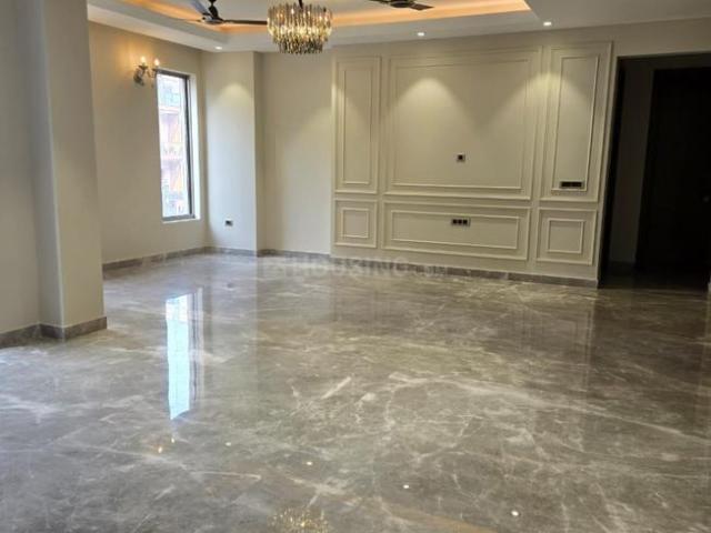 4.5 BHK Independent Builder Floor in Sector 50 for resale Gurgaon. The reference number is 20261688