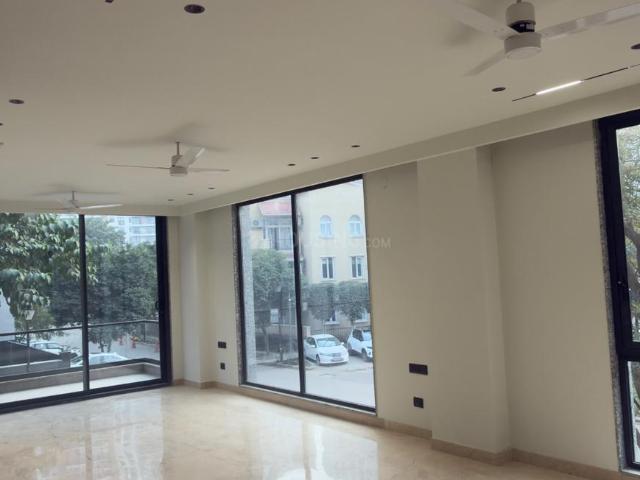 4.5 BHK Independent Builder Floor in Sector 65 for resale Gurgaon. The reference number is 20134883