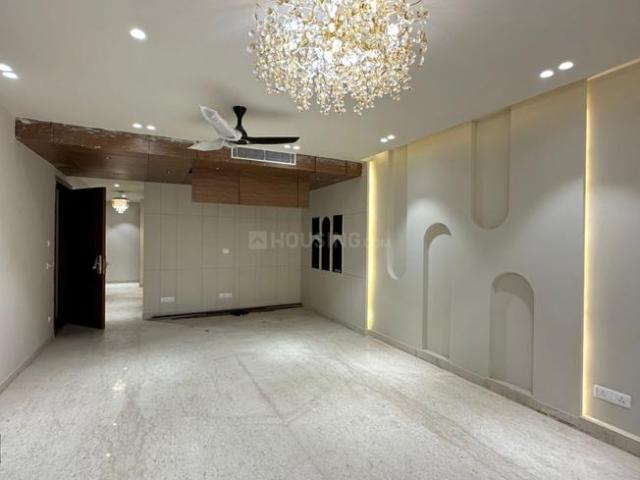 4.5 BHK Independent Builder Floor in Sector 63 for resale Gurgaon. The reference number is 20111606