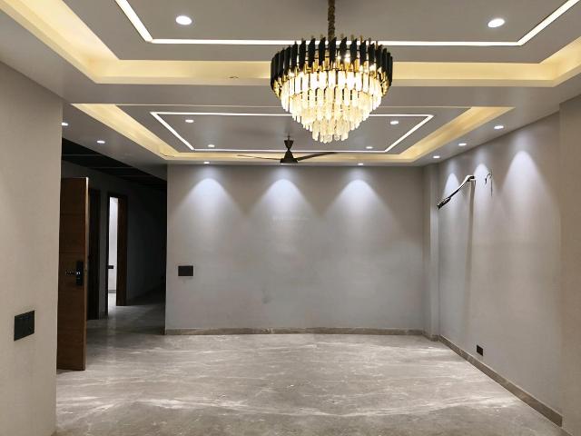 4.5 BHK Independent Builder Floor in Sushant Lok Phase 1 for resale Gurgaon. The reference number is 19818602