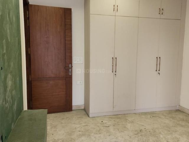 4.5 BHK Independent Builder Floor in Punjabi Bagh for resale New Delhi. The reference number is 19553905