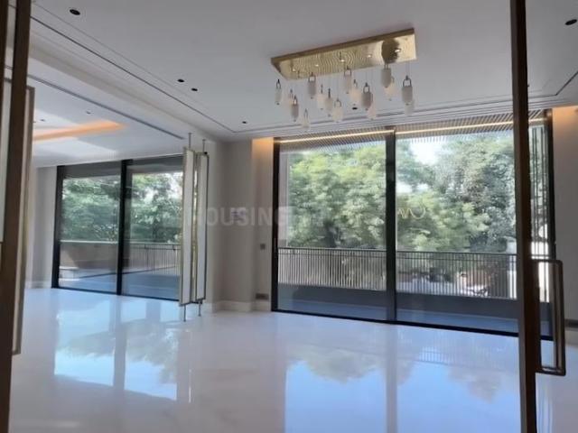 4.5 BHK Independent Builder Floor in Vishnu Garden for resale West Delhi. The reference number is 16824993