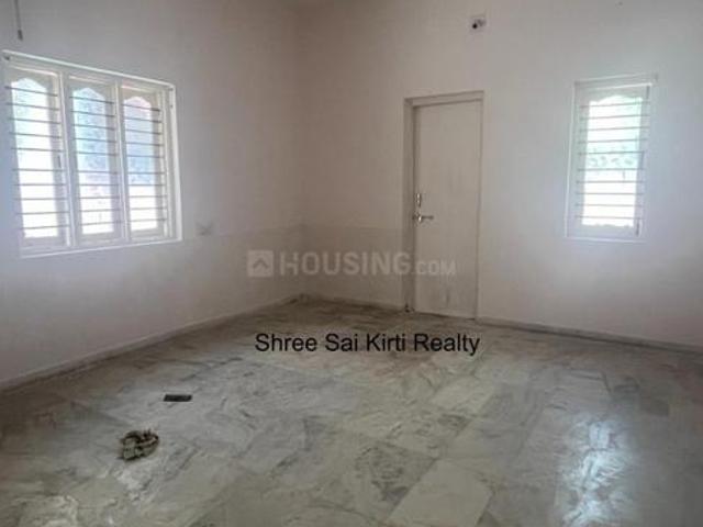 4.5 BHK Independent House in Motera for rent Ahmedabad. The reference number is 17501518