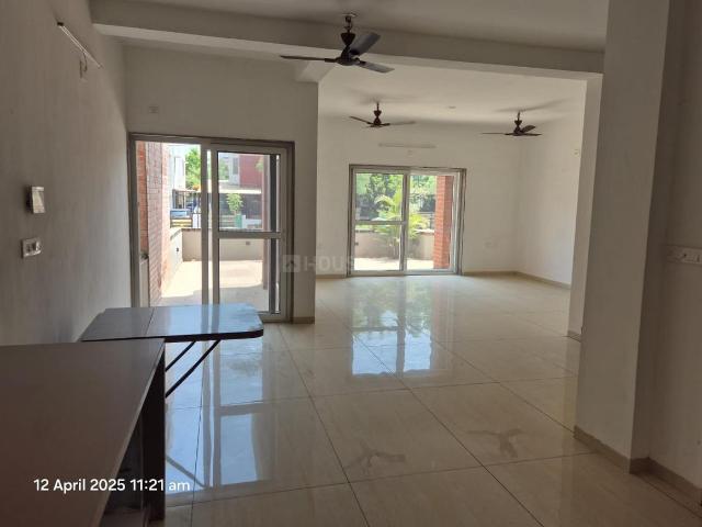 4.5 BHK Independent House in New Alkapuri for rent Vadodara. The reference number is 17047216