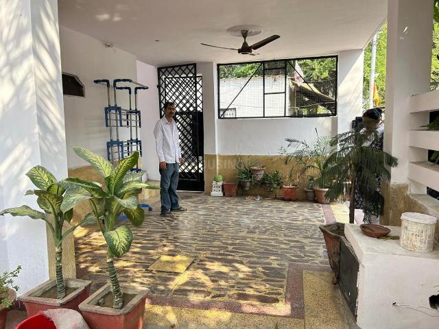 4.5 BHK Independent House in Gomti Nagar for resale Lucknow. The reference number is 16571559