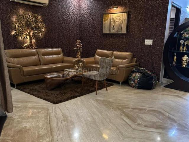 4.5 BHK Independent House in Sector 46 for resale Faridabad. The reference number is 20739391