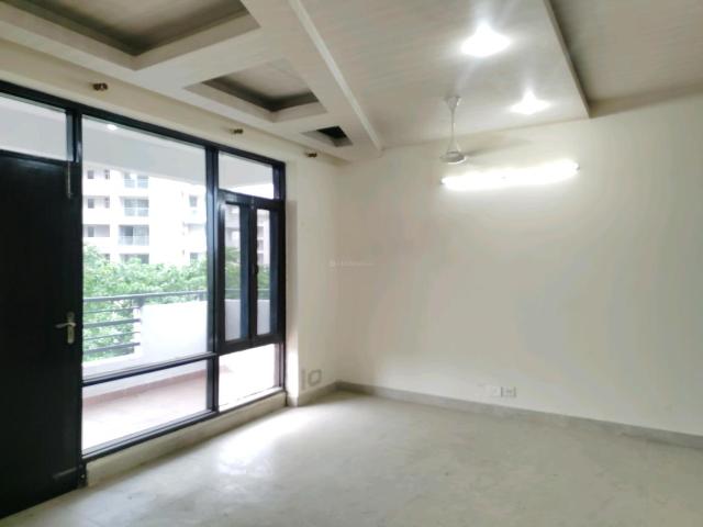 4.5 BHK Independent House in Sector 52 for resale Gurgaon. The reference number is 20584187