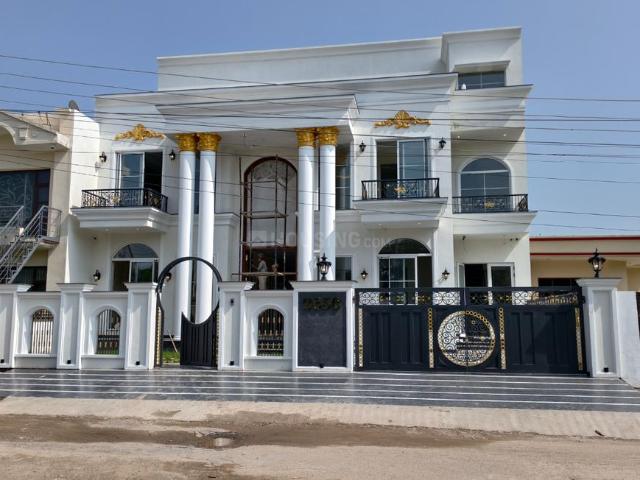 4.5 BHK Independent House in Sector 79 for resale Mohali. The reference number is 20976365