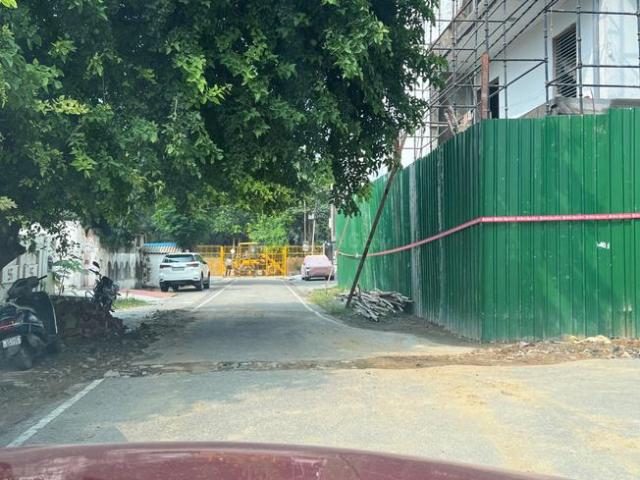 4.5 BHK Independent House in Shastri Nagar for resale Ghaziabad. The reference number is 20881497