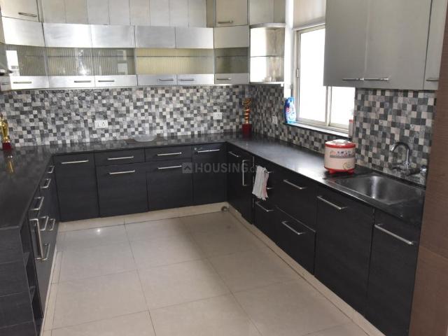 4.5 BHK Penthouse in Gomti Nagar for resale Lucknow. The reference number is 19411861