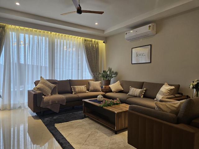 4.5 BHK Penthouse in Nabha for resale Zirakpur. The reference number is 17765903