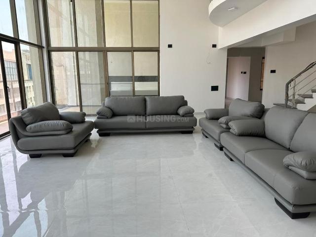 4.5 BHK Penthouse in Pimple Nilakh for resale Pune. The reference number is 20730611