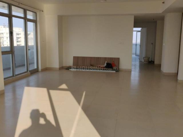4.5 BHK Penthouse in Sector 83 for rent Gurgaon. The reference number is 20355830