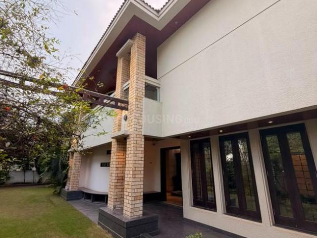 4.5 BHK Villa in New Alkapuri for resale Vadodara. The reference number is 20916222