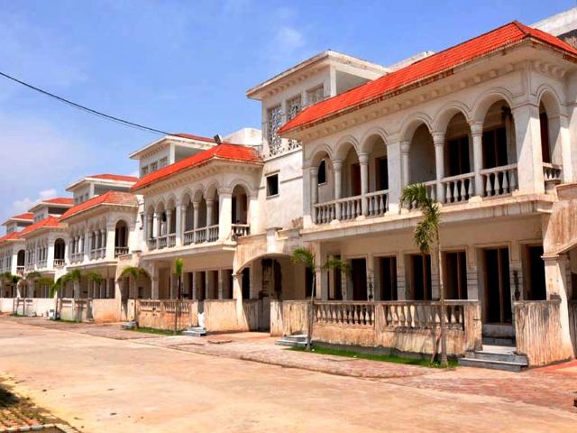 4.5 BHK Villa in Noida Extension for resale Greater Noida. The reference number is 20222461