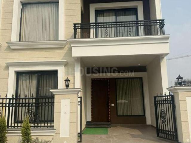 4.5 BHK Villa in Bhabat for resale Zirakpur. The reference number is 17186438