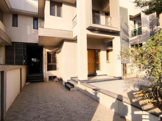4.5 BHK Villa in Chandkheda for resale Ahmedabad. The reference number is 17287561