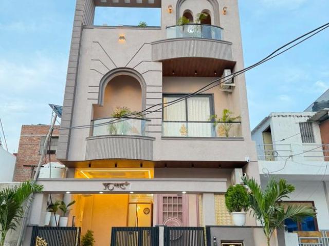4.5 BHK Villa in Gandhi Path West for resale Jaipur. The reference number is 20757864