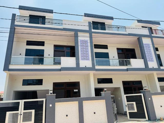 4.5 BHK Villa in Jagatpura for resale NH 8 Jaipur. The reference number is 17184602