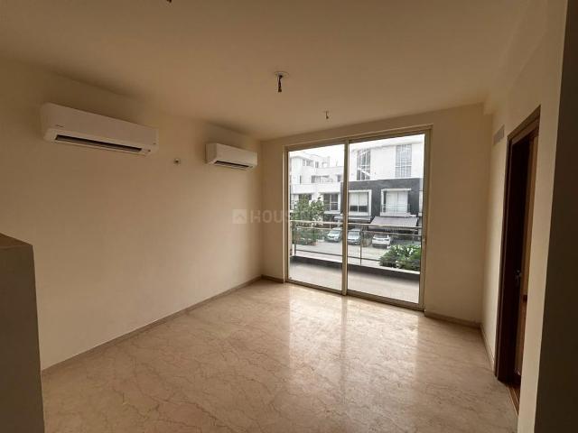 4.5 BHK Villa in Jaypee Greens for resale Greater Noida. The reference number is 20737542