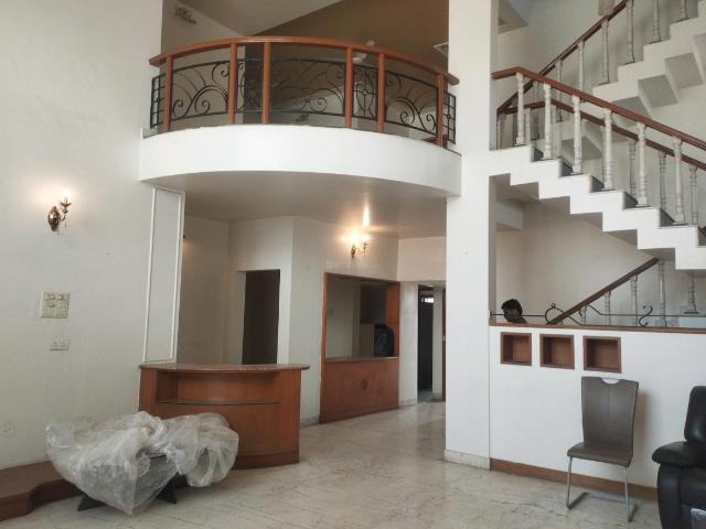 4.5 BHK Villa in Kalyani Nagar for resale Pune. The reference number is 16299227