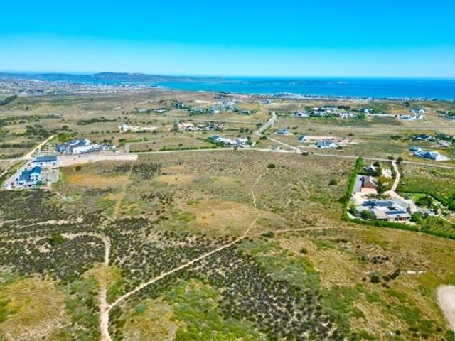 4.5 ha Land available in Longacres Country Estate