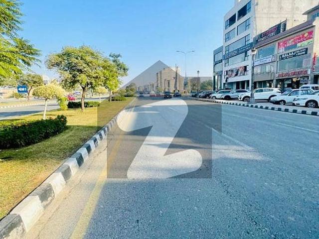 4.5 Marla Corner Plot In Lake City M7C1 | Budget Friendly | Ideal Location