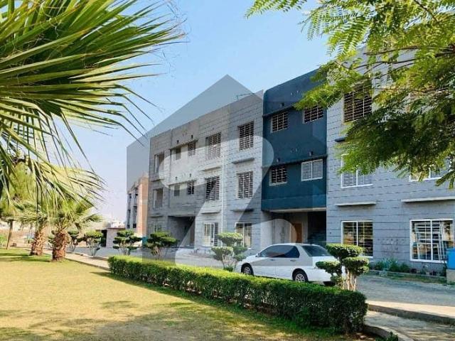 4.5 marla beautiful furnished apartment for rentin palm villas
