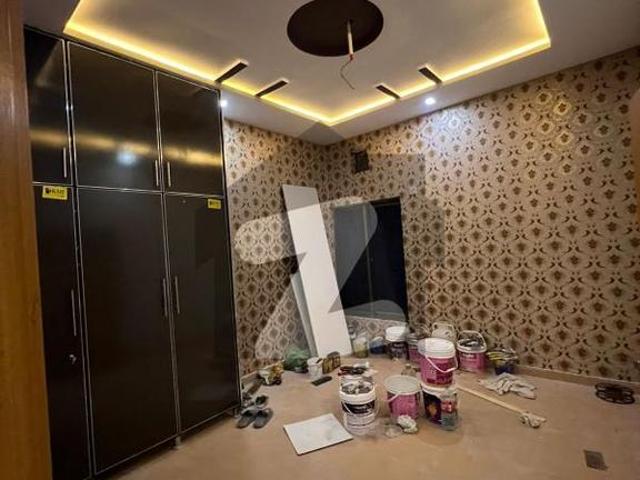 4.5 Marla Double Storey House For Rent In Green Town | Near Lari Adda Road & Canal Park