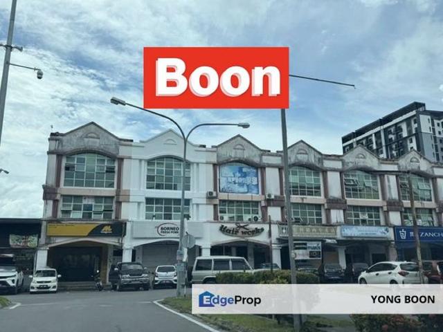 4.5 Mile 3 Storey Intermediate Shoplot For Sale @ KUCHING