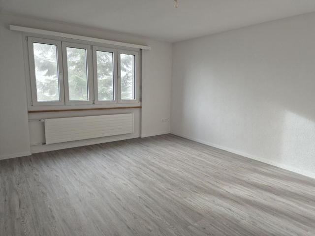 4.5 spacious and bright rooms in a green setting