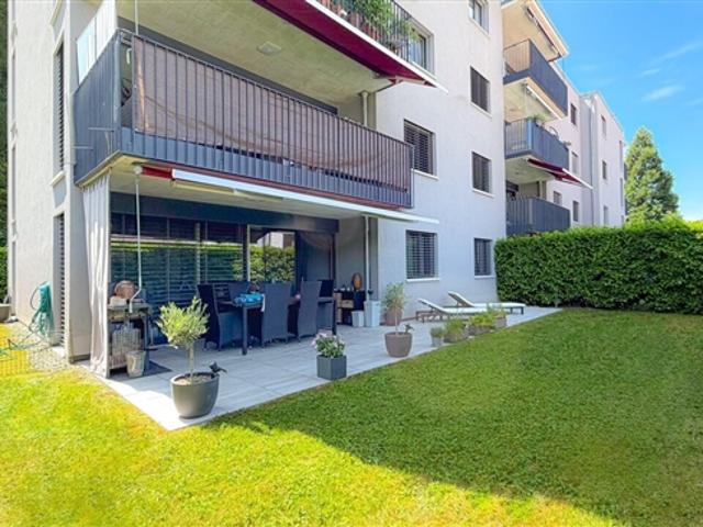 4,5 PENCE FAMILIENWOHNUNG MIT PRIVATEM GARTEN UND ZWEI TERRASSEN