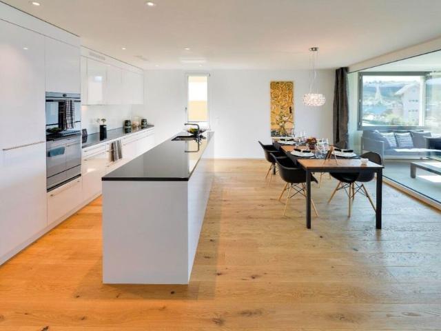 4.5 room apartment in Greppen – modern, quiet and lake side