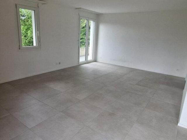 Apartment with 4.5 rooms for rent in Marsens 104 m²