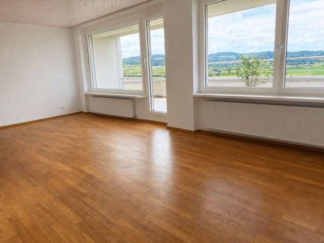 4.5 room attic apartment with large terrace
