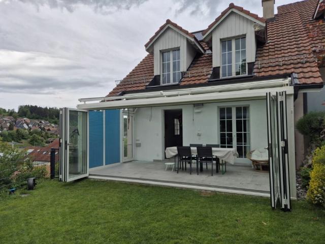 4.5 Reihen Eckhaus in Thörishaus Gemeinde Köniz