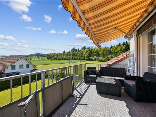 4.5 Zi. Dachwohnung mit 12 m² Terrasse in Lotzwil