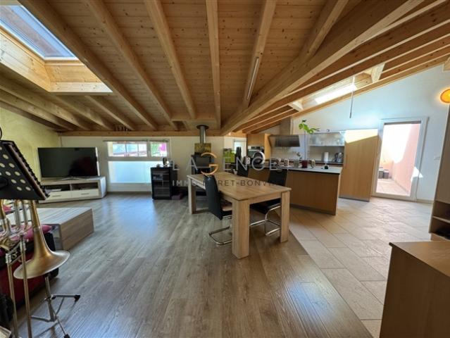 4.5 Zimmer Attika mit Loggia