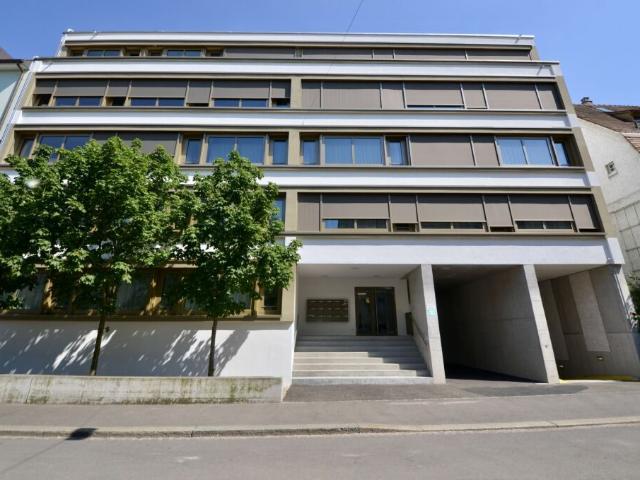 4.5 Zimmer Attikawohnung mit grossem Balkon und Loggia