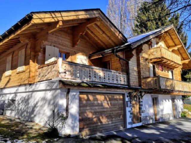 4.5 Zimmer Chalet in Crans Montana