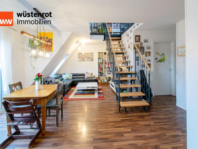 4,5 Zimmer Dachgeschoss Maisonettewohnung mit Balkon im alten Stadtteil von Bissingen