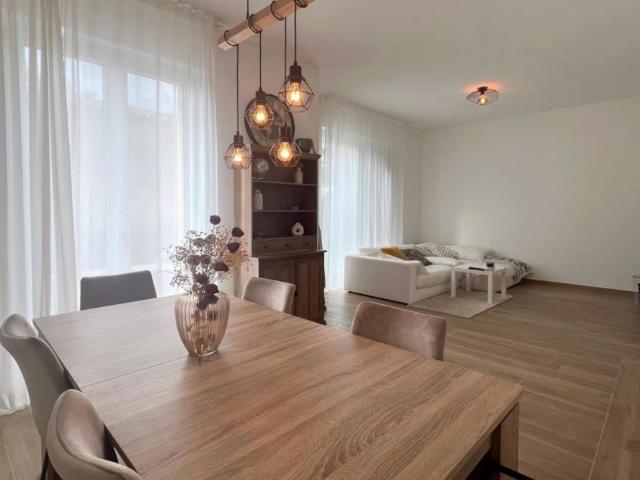 4.5 Zimmer Doppeleinfamilienhaus