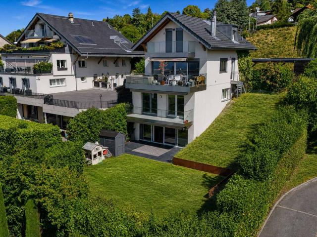 4,5 Zimmer Doppelhaus mit Terrasse und Garten